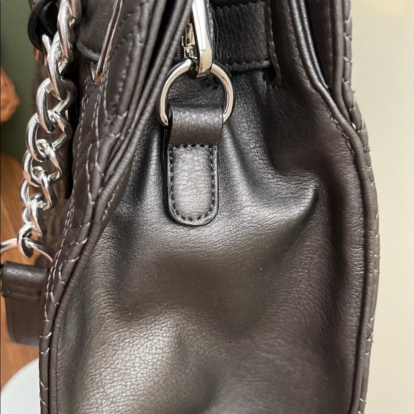 Charming Charlie Lock bag - Picture 5 of 9